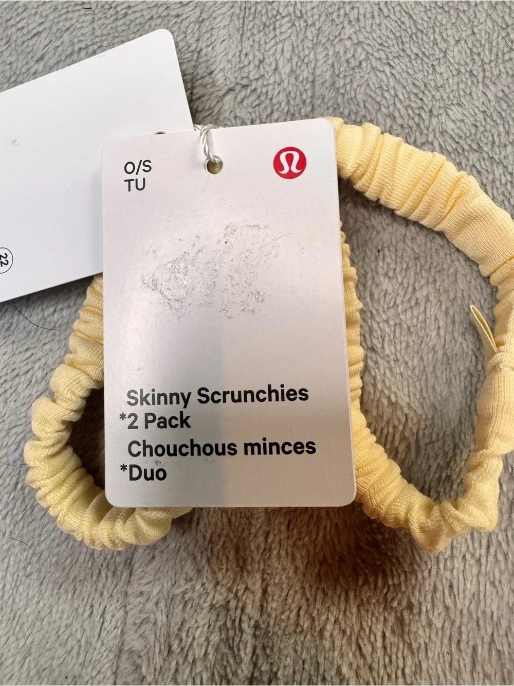 lululemon athletica Skinny Scrunchies 2-Pack in Pale Yellow